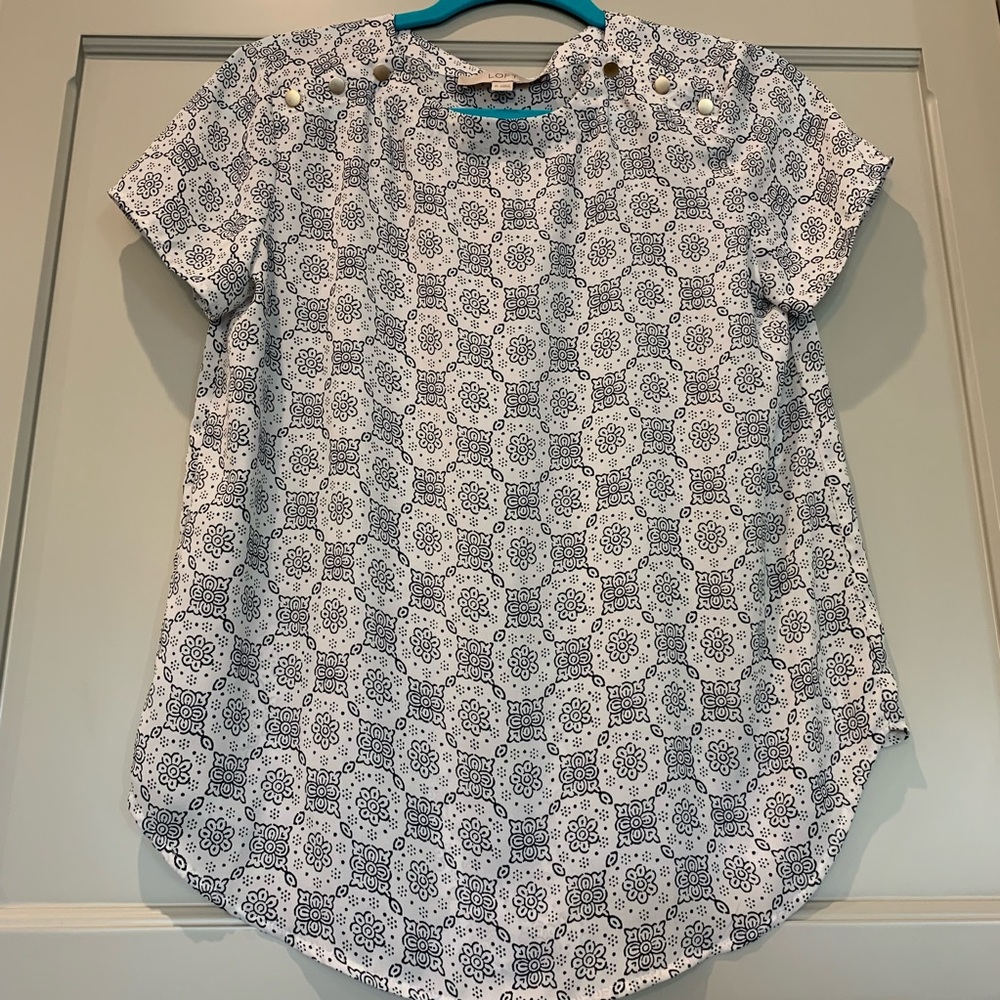 Loft short sleeve blouse